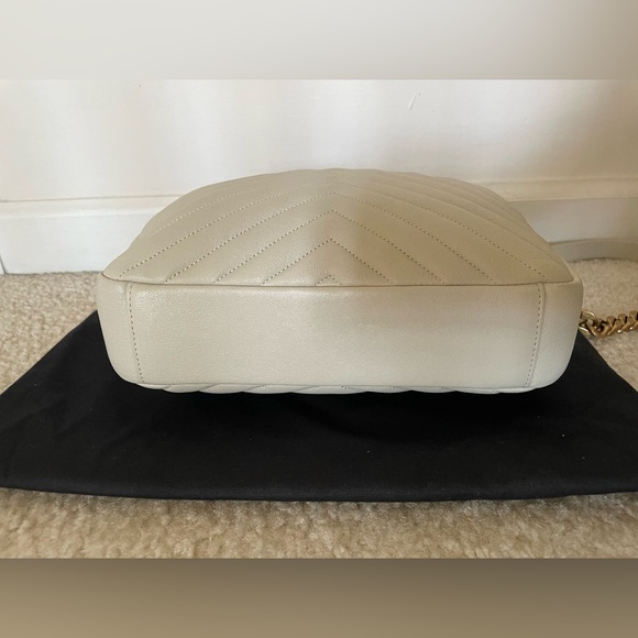 ❌SOLD❌ AUTHENTIC YSL MEDIUM COLLEGE BAG IN SOFT CRÈME - Picture 5 of 9